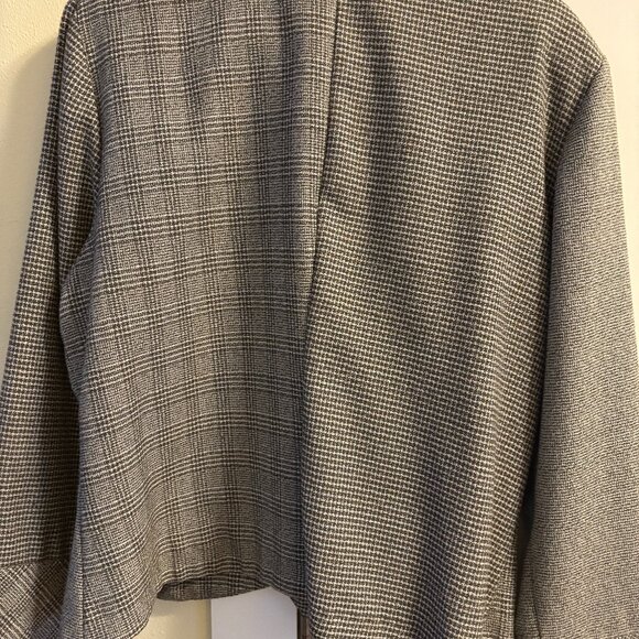 Jacket - Picture 4 of 4